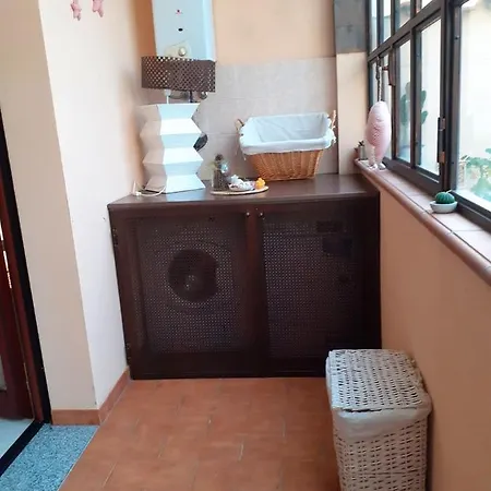 Comfortable In With Balcony And Garden 50 M²