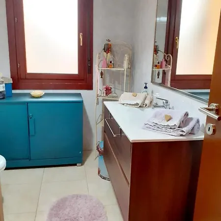 Comfortable In With Balcony And Garden 50 M² Sestu
