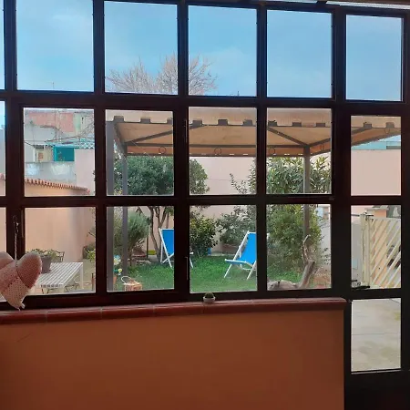 Comfortable In With Balcony And Garden 50 M² * Sestu