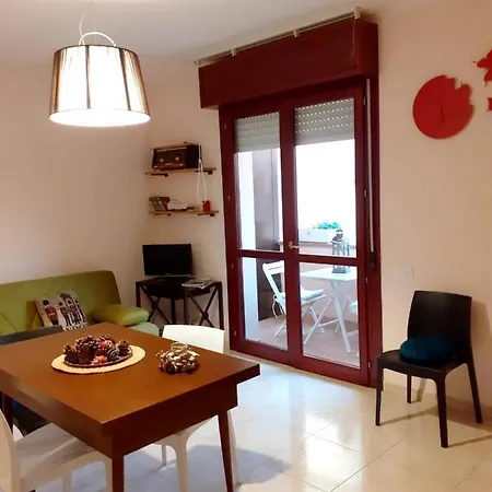 Comfortable In With Balcony And Garden 50 M² Appartamento